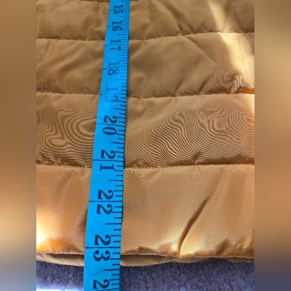 MICHAEL KORS Mustard Yellow Quilted Vest With Gold Snap Buttons. Size Medium - Picture 12 of 12